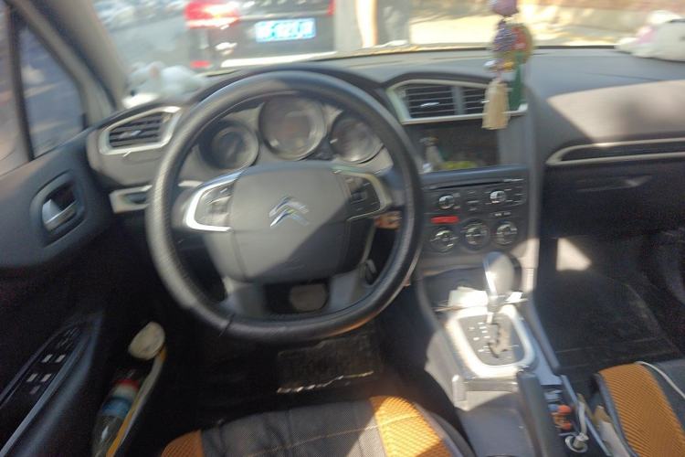 Used Citroen C4L 2015 1.8L Automatic Luxury Edition Steering Wheel