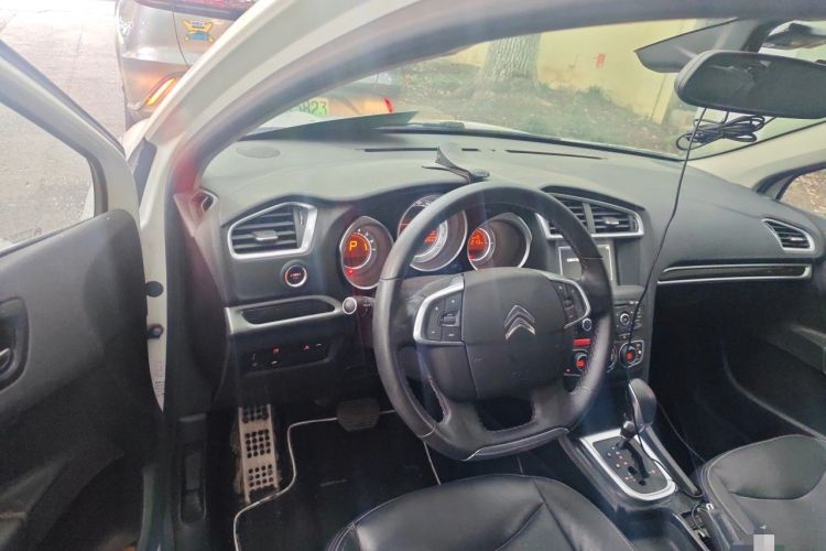 Used Citroen C4L 2015 1.8L Automatic Prestige Edition Steering Wheel