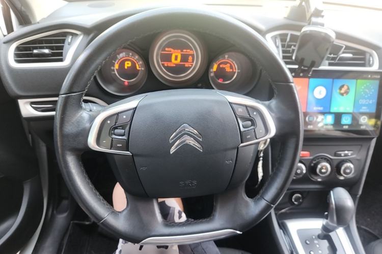 Used Citroen C4L 2015 1.2T Automatic Luxury Edition Steering Wheel