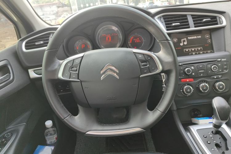 Used Citroen C4L 2015 1.2T Automatic Luxury Edition Steering Wheel