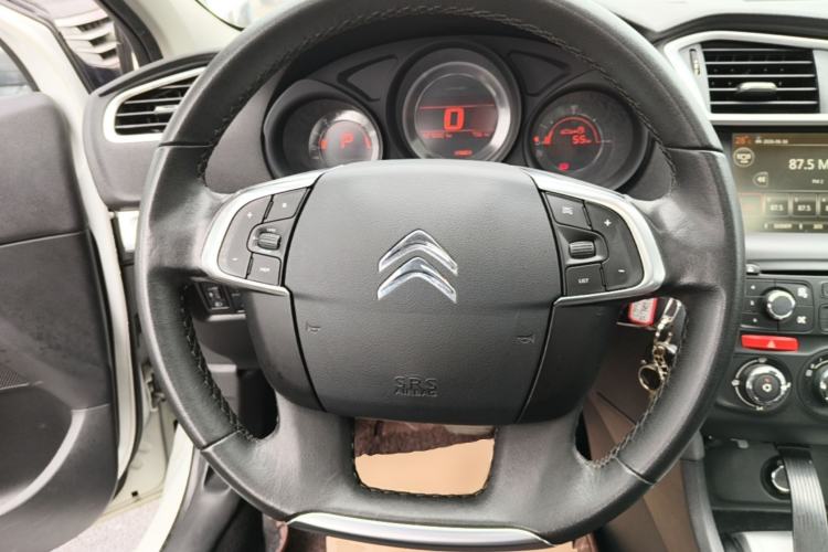Used Citroen C4L 2015 1.8L Automatic Luxury Edition Steering Wheel
