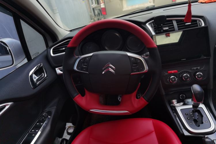 Used Citroen C4L 2015 1.8L Automatic Luxury Edition Steering Wheel