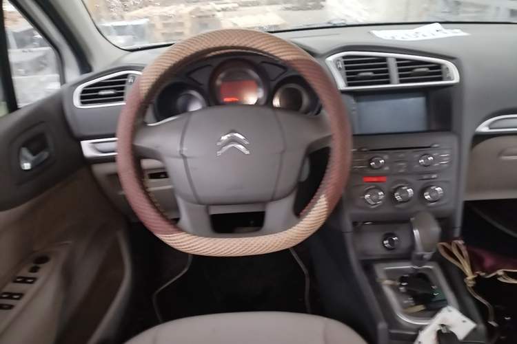 Used Citroen C4L 2015 1.8L Automatic Leading Edition Steering Wheel