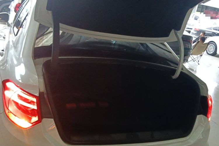 Used Citroen C4L 2015 1.8L Automatic Luxury Edition Trunk