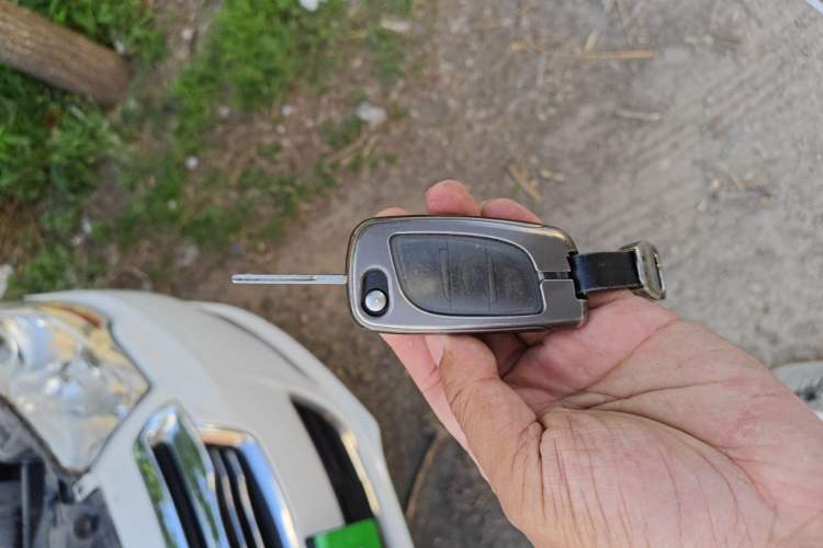 Used Citroen C4L 2015 1.2T Manual Luxury Edition Vehicle Key