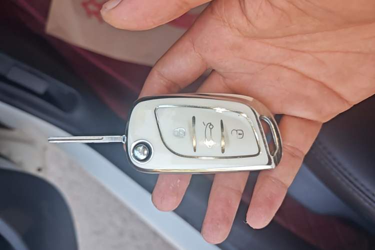 Used Citroen C4L 2015 1.8L Automatic Luxury Edition Vehicle Key