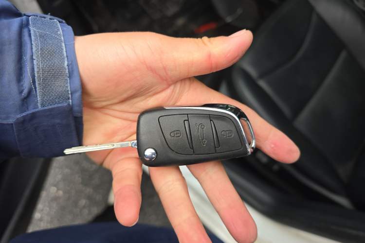 Used Citroen C4L 2015 1.8L Automatic Luxury Edition Vehicle Key