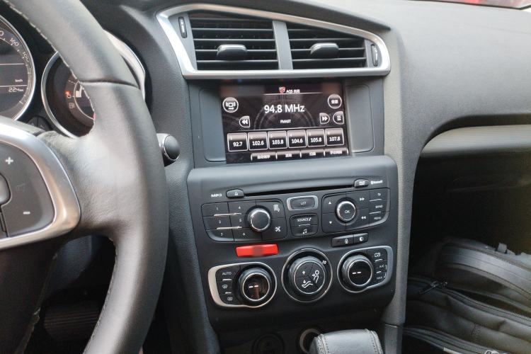 Used Citroen C4L 2016 1.6T Automatic Elite Model Audio And AC Panel