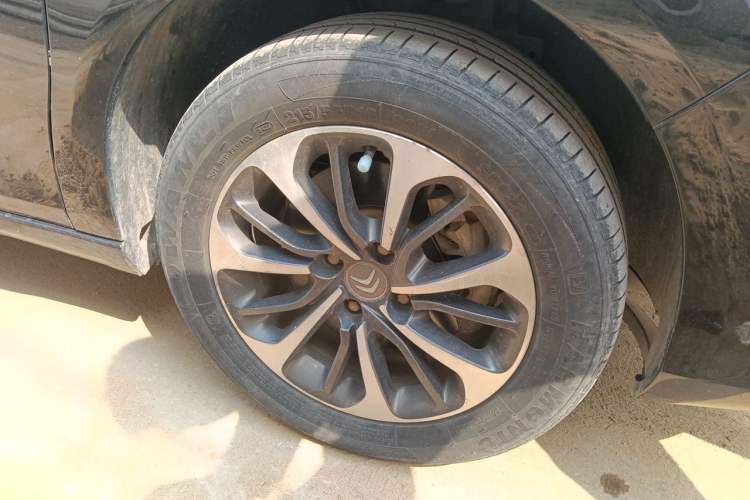 Used Citroen C4L 2016 1.2T Automatic Elite Model Right Front Wheel Hub