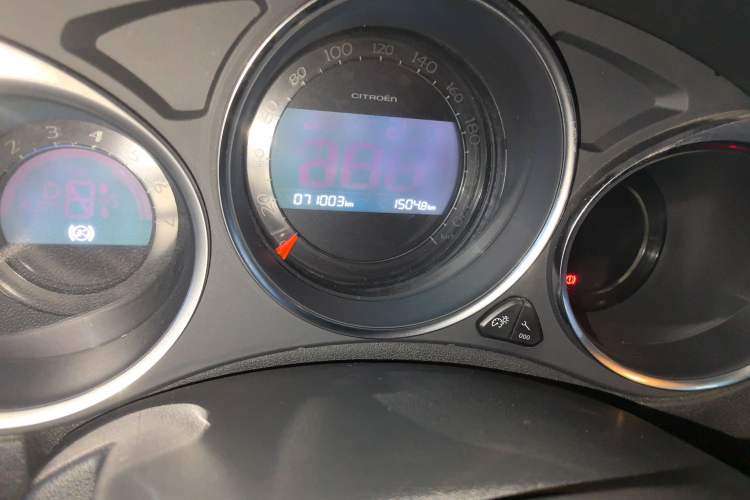 Used Citroen C4L 2016 1.2T Automatic Elite Model Odometer Close Up