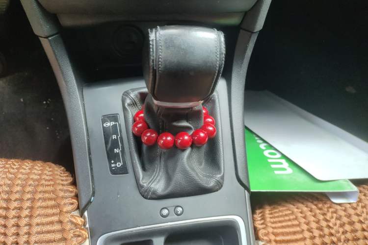 Used Citroen C4L 2016 1.6T Automatic Elite Model Gear Lever
