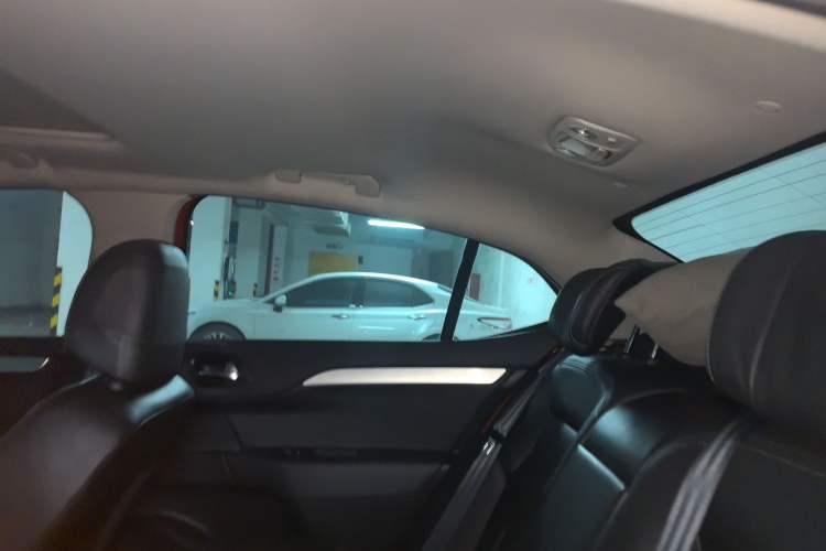 Used Citroen C4L 2016 1.6T Automatic Elite Model Headliner