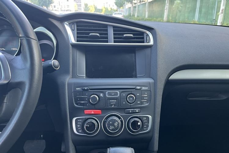 Used Citroen C4L 2016 1.2T Automatic Elite Model Interior 11