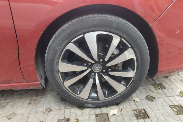 Used Citroen C4L 2016 1.6T Automatic Elite Model Right Front Wheel Hub
