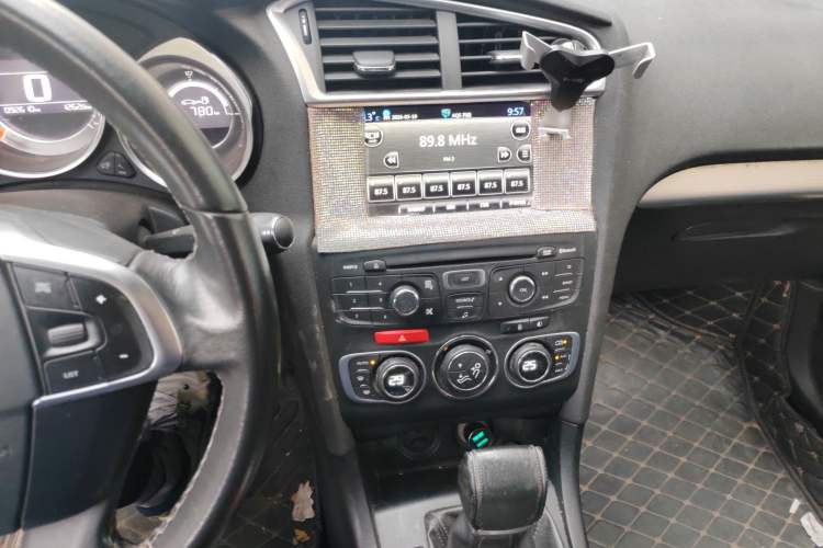 Used Citroen C4L 2016 1.2T Automatic Elite Model Audio And AC Panel