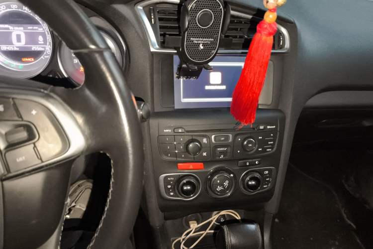 Used Citroen C4L 2016 1.2T Automatic Elite Model Audio And AC Panel