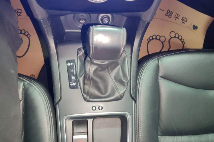 Used Citroen C4L 2016 1.6T Automatic Elite Model Gear Lever