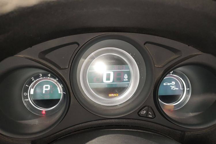 Used Citroen C4L 2016 1.6T Automatic Leading Model Instrument Cluster