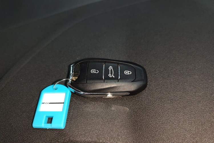 Used Citroen C4L 2016 1.6T Automatic Leading Model Interior 1