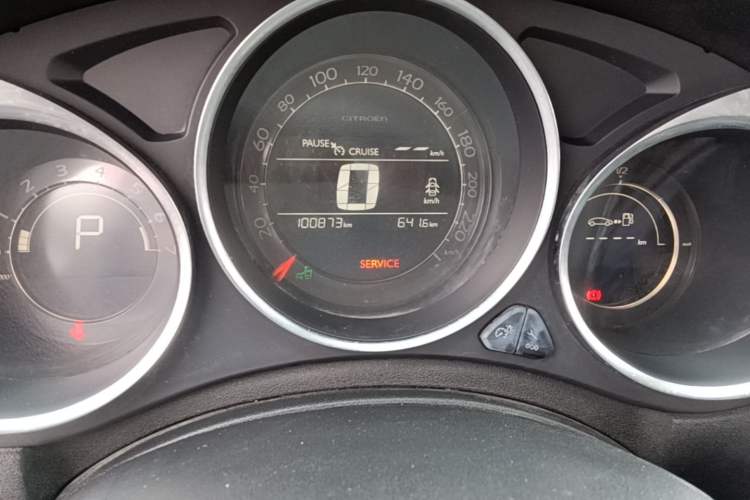 Used Citroen C4L 2016 1.2T Automatic Elite Model Odometer Close Up