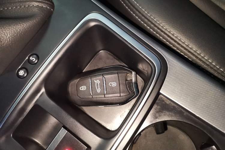 Used Citroen C4L 2016 1.6T Automatic Elite Model Vehicle Key