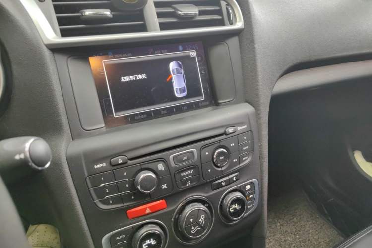Used Citroen C4L 2016 1.6T Automatic Elite Model Audio And AC Panel