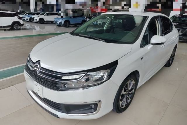 Ojetý Citroen C4L 2016 1.2T Automatic Leading Model