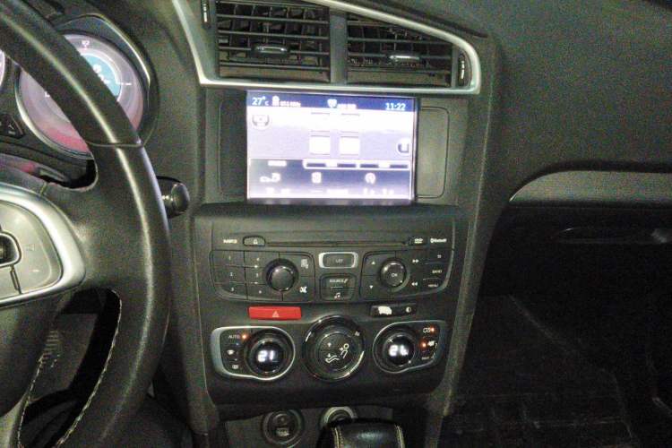 Used Citroen C4L 2016 1.6T Automatic Elite Model Audio And AC Panel
