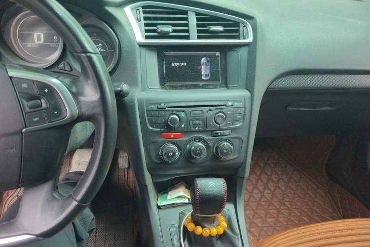 Used Citroen C4L 2016 1.2T Automatic Leading Model Audio And AC Panel