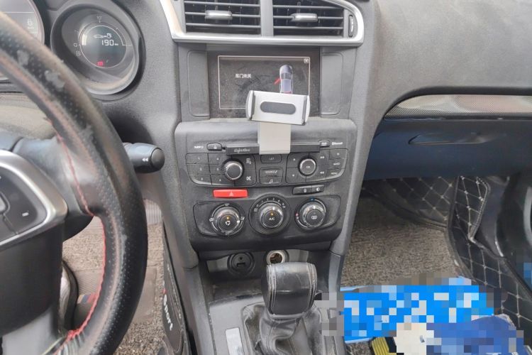Used Citroen C4L 2016 1.2T Automatic Leading Model Audio And AC Panel