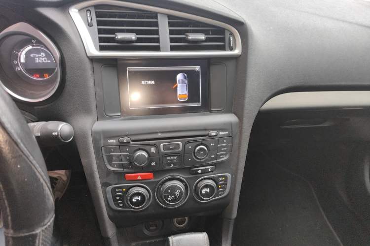 Used Citroen C4L 2016 1.2T Automatic Elite Model Audio And AC Panel