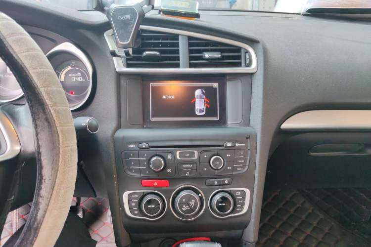 Used Citroen C4L 2016 1.6T Automatic Elite Model Audio And AC Panel