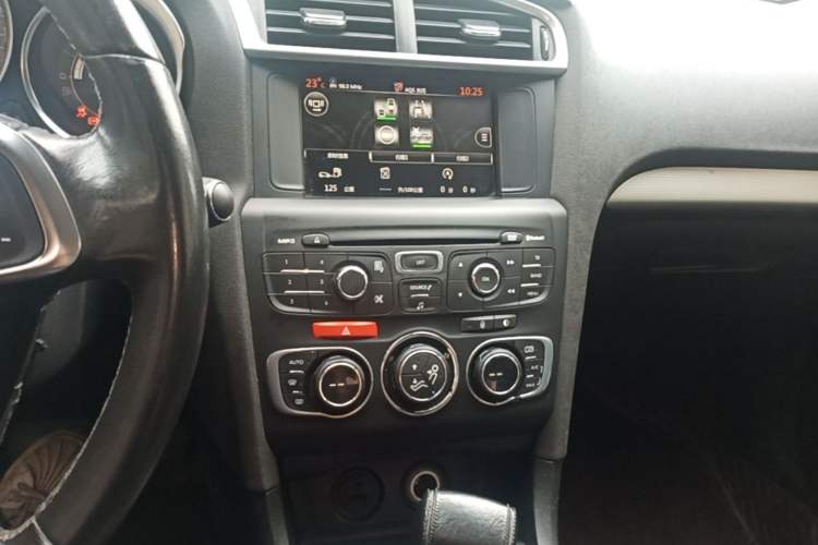 Used Citroen C4L 2016 1.6T Automatic Elite Model Audio And AC Panel