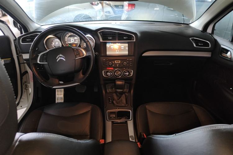 Used Citroen C4L 2016 1.2T Automatic Elite Model Center Console