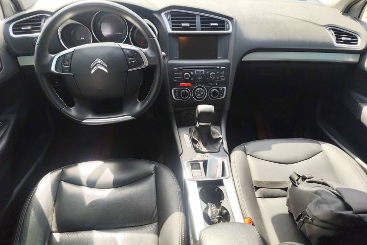 Used Citroen C4L 2016 1.2T Automatic Elite Model Center Console