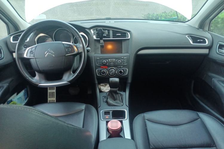 Used Citroen C4L 2016 1.2T Automatic Elite Model Center Console