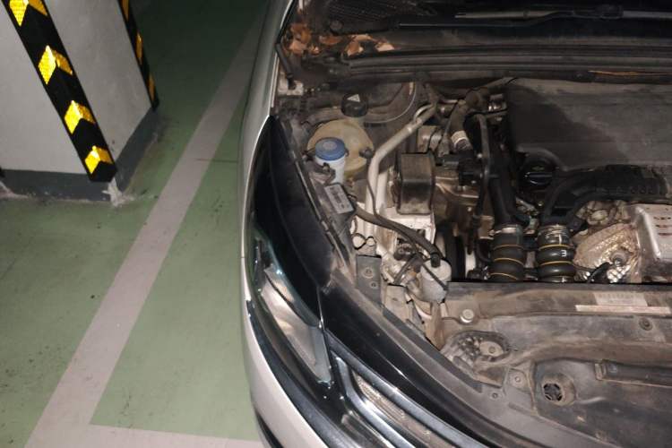 Used Citroen C4L 2016 1.2T Automatic Elite Model Engine Bay Right