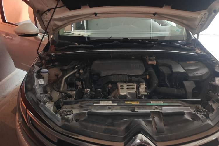 Used Citroen C4L 2016 1.2T Automatic Elite Model Engine Bay Right