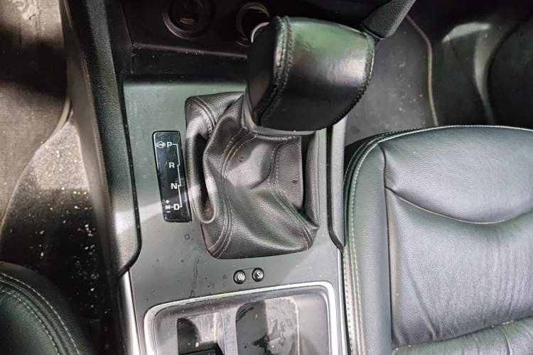Used Citroen C4L 2016 1.2T Automatic Elite Model Gear Lever