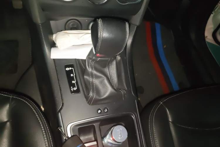 Used Citroen C4L 2016 1.6T Automatic Elite Model Gear Lever