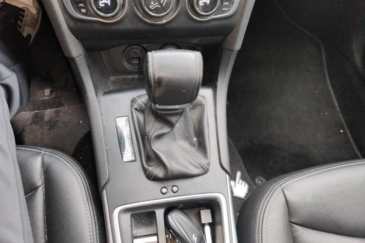 Used Citroen C4L 2016 1.2T Automatic Elite Model Gear Lever