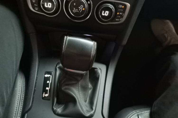 Used Citroen C4L 2016 1.2T Automatic Elite Model Gear Lever
