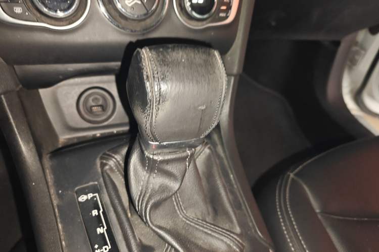 Used Citroen C4L 2016 1.2T Automatic Elite Model Gear Lever