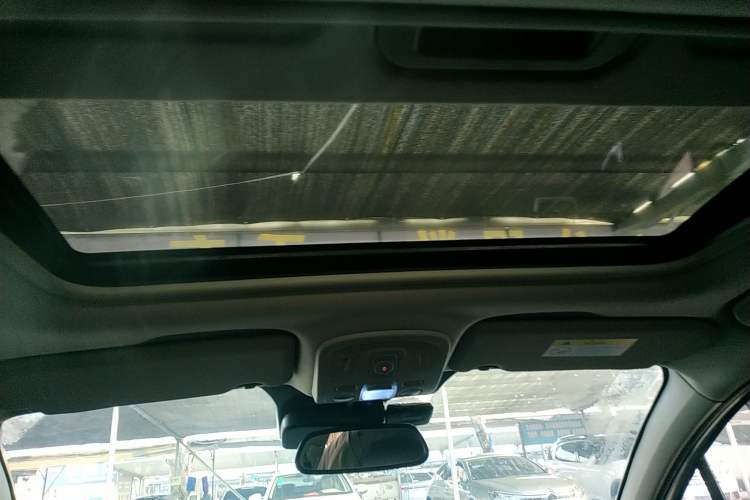 Used Citroen C4L 2016 1.6T Automatic Elite Model Headliner