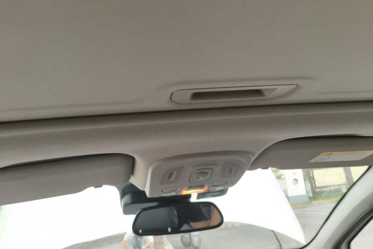 Used Citroen C4L 2016 1.6T Automatic Elite Model Headliner