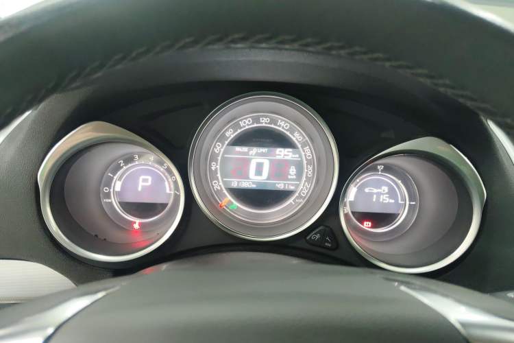 Used Citroen C4L 2016 1.2T Automatic Elite Model Instrument Cluster