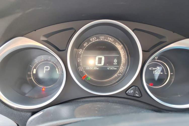 Used Citroen C4L 2016 1.2T Automatic Elite Model Instrument Cluster