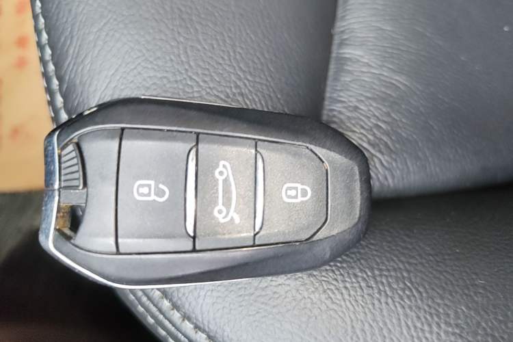 Used Citroen C4L 2016 1.6T Automatic Elite Model Interior 1