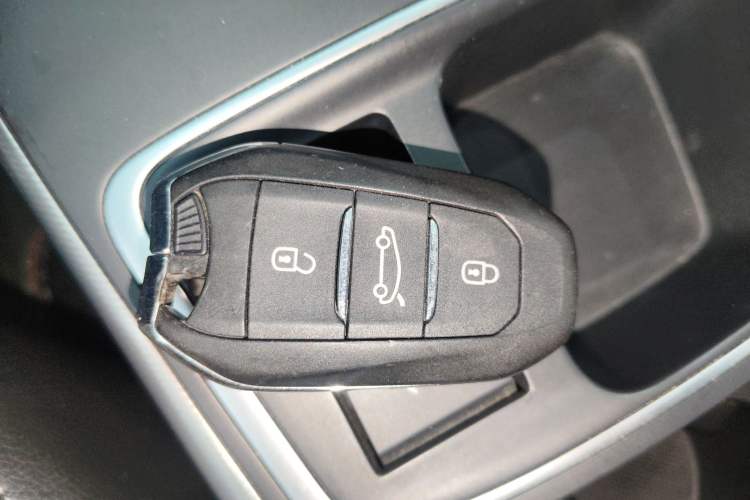 Used Citroen C4L 2016 1.2T Automatic Elite Model Interior 1