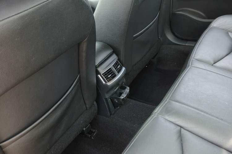 Used Citroen C4L 2016 1.6T Automatic Elite Model Interior 3